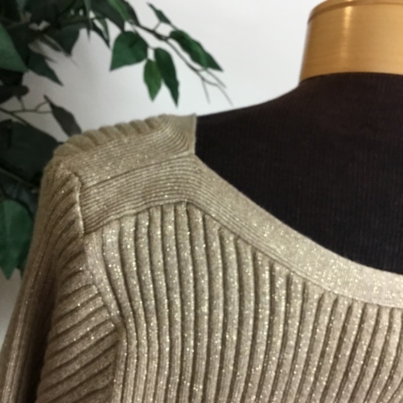 Lane Bryant gold metallic stretchy long sleeve sweater Woman’s 26/28 - Picture 7 of 14